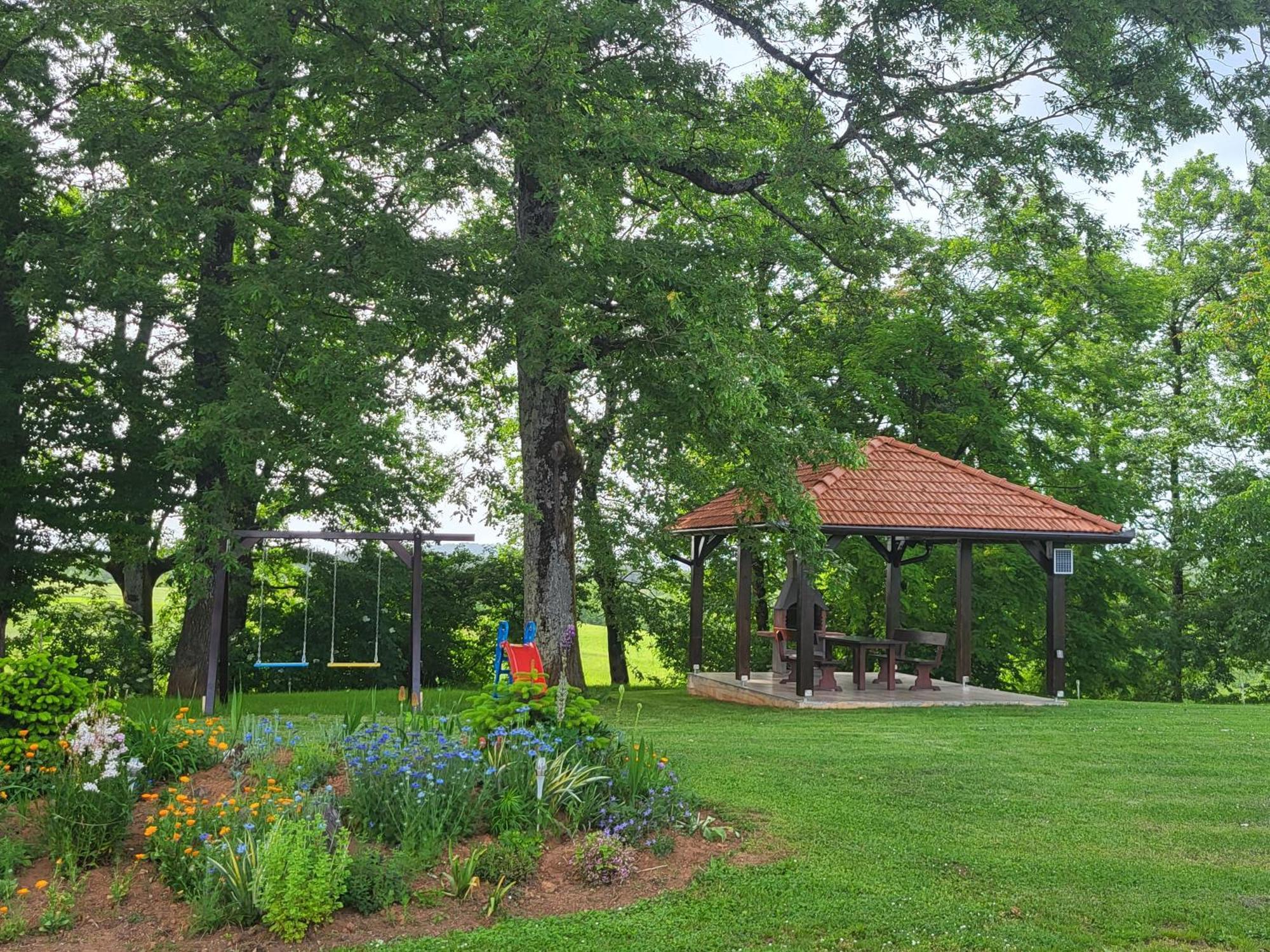 Apartman Medved Slunj Exterior photo